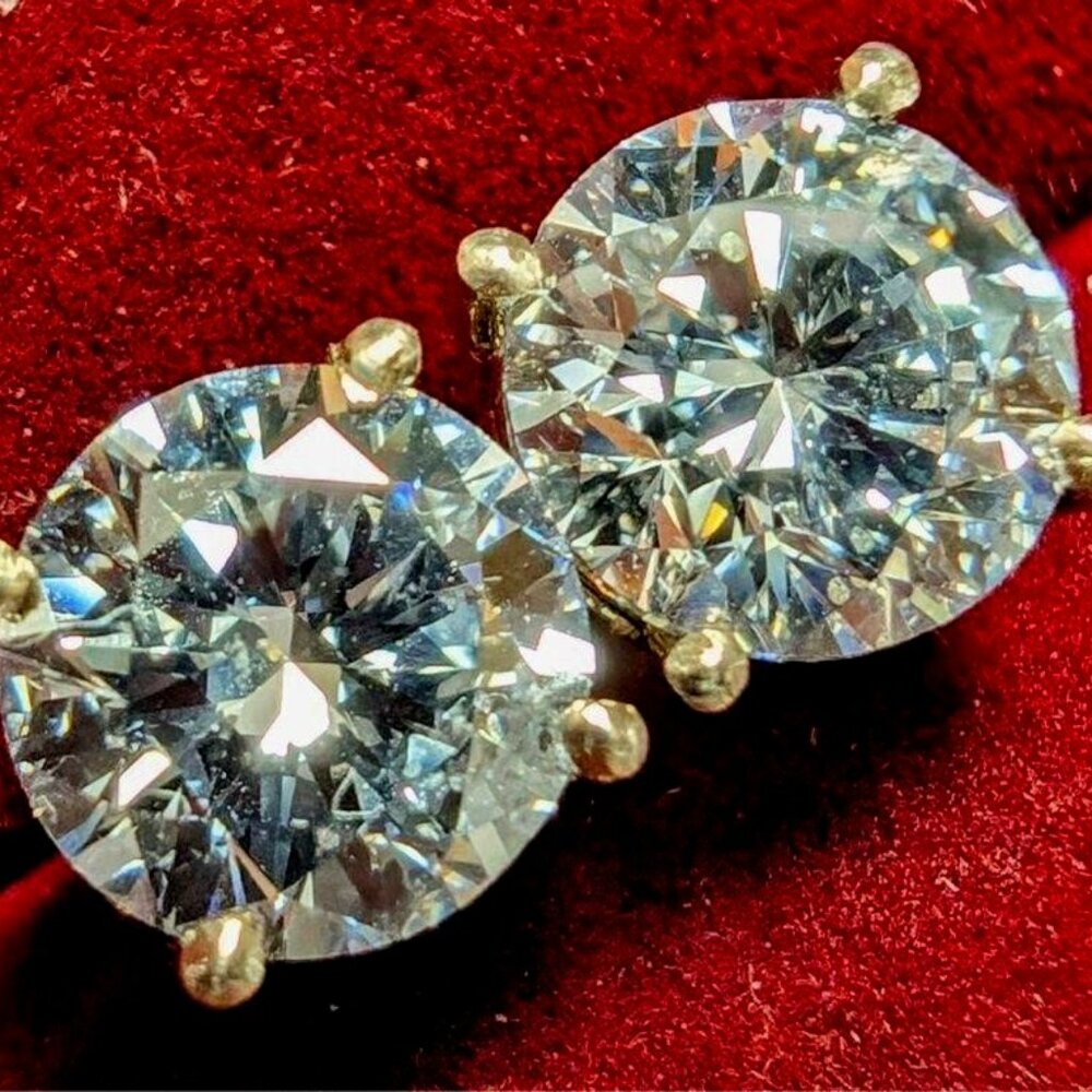 14K White Gold 1.8G Lab Diamond 2Ct Earrings - Picture 1 of 5